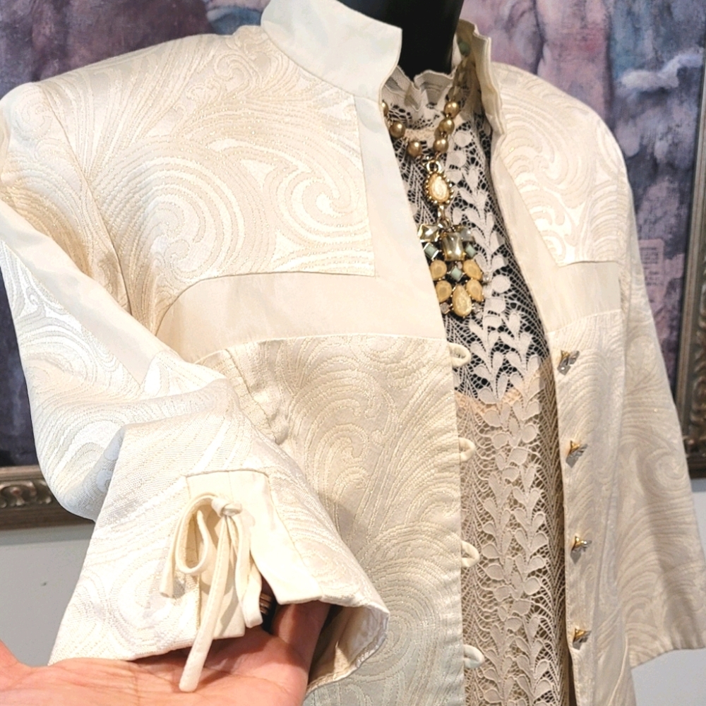 🎈Gorgeous J.S. Collections dress jacket with bling